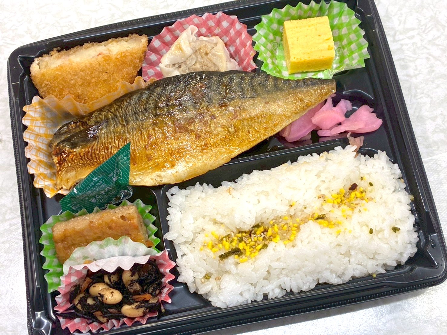 サバの味噌煮弁当