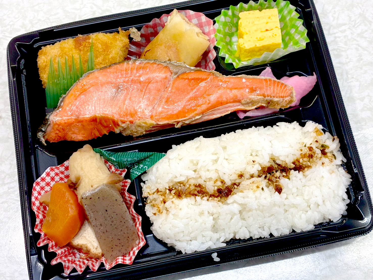 [お弁当のヒーロー画像]