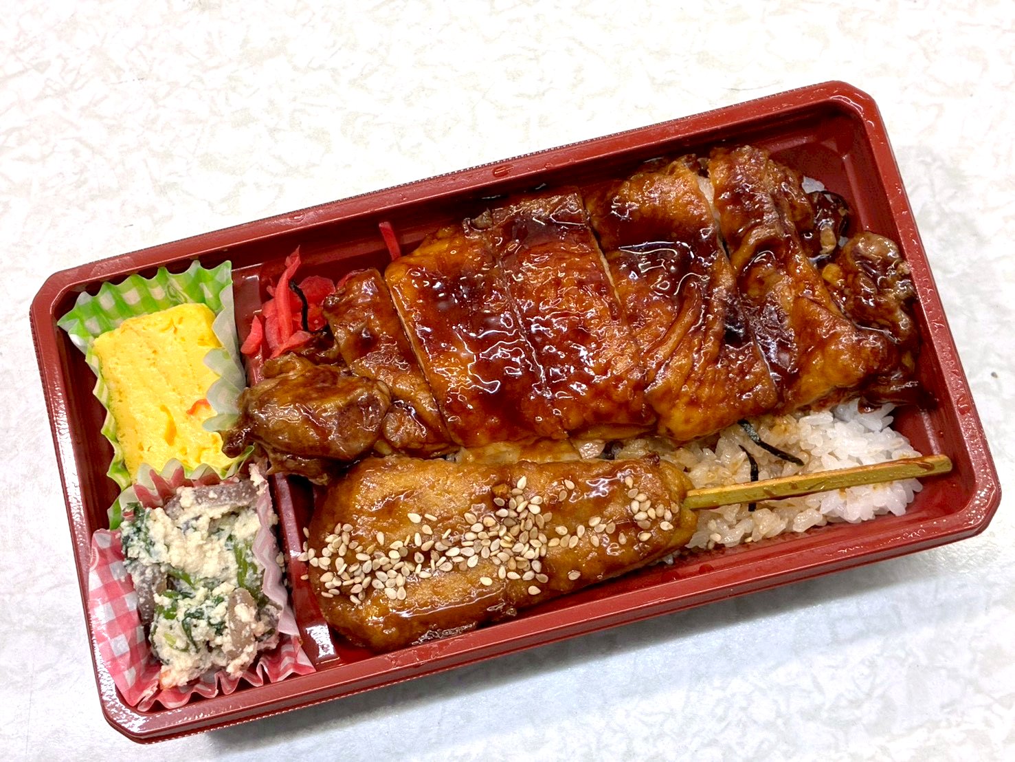 鶏つくね丼